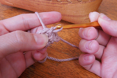 かぎ針編み わ編み [18] 最後の輪にも通して引き抜き編み完成