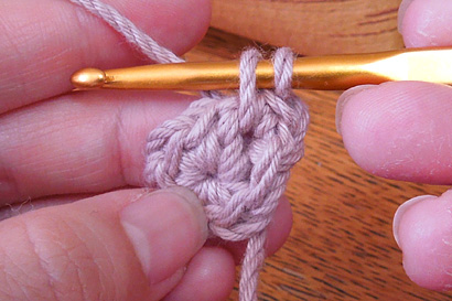かぎ針編み わ編み [31]糸をかけて引き出しました