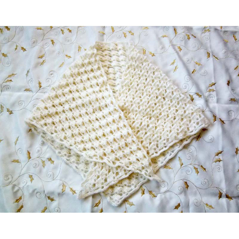 美桜さんの「三角ストール」かぎ針編み 作品