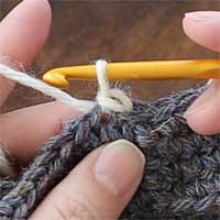 引き抜き編み[4] 引き抜き編みが1目編めました。