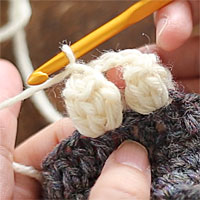 長編み5目のパプコーン編み[8] 長編み5目のパプコーン編みが編めました。