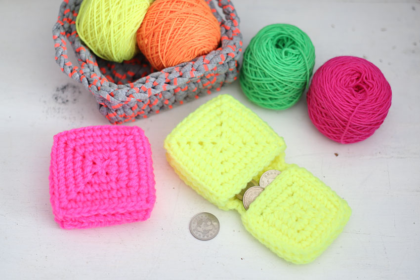 かぎ針編み 正方形 コインケース