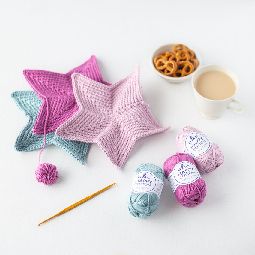 かぎ針編みの星 おやつマットやコースターとしても。編み図作成中